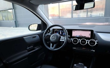 Mercedes Klasa B W247 Sports Tourer 1.3 B180  136KM 2019 Mercedes-Benz Klasa B Mercedes-Benz Klasa B 180 7G-DCT 1.3 Benzyna 136KM, zdjęcie 6