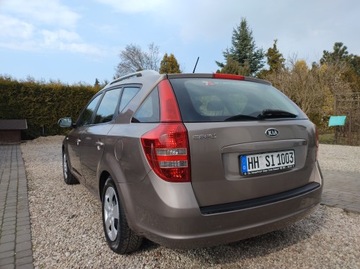 Kia Ceed I SW Facelifting 1.4 DOHC CVVT 90KM 2010 Kia Ceed 1.4 Benzyna Lift Klimatyzacja Opłacony z Niemiec, zdjęcie 3