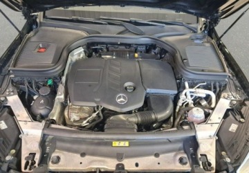 Mercedes GLC C253 SUV Plug-In 2.0 300de 306KM 2021 Mercedes-Benz GLC VAT 23 de 306KM automat 4matic 2021 r., salon PL, I wlas, zdjęcie 38