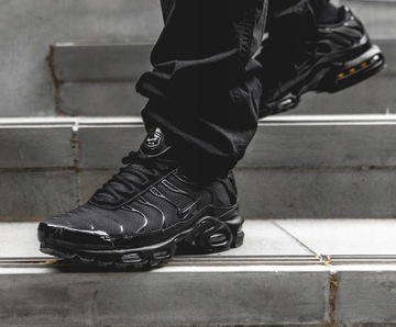 BUTY SPORTOWE MĘSKIE NIKE AIR MAX PLUS TN TRIPLE BLACK CAŁE CZARNE r 43