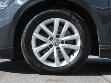 Volkswagen Passat B8 Variant Facelifting 2.0 TDI SCR 150KM 2020 VW Passat 2.0 TDI, Salon Polska, Serwis ASO, zdjęcie 14