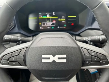 Dacia Duster III 2026 Od ręki - Expression 4x4 1.2 TCe Hybrid-G LPG 150KM / Pakiet Zimowy, zdjęcie 8