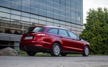 Ford Mondeo V Kombi 1.0 EcoBoost 125KM 2017 Ford Mondeo V Salon RP 2017 rok Benzyna 125KM, zdjęcie 7