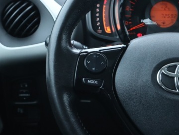 Toyota Aygo II Hatchback 5d 1.0 VVT-i 69KM 2016 Toyota Aygo 1.0 VVT-i, Salon Polska, Klima, zdjęcie 15