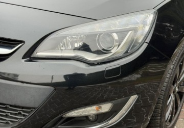 Opel Astra J Sports Tourer Facelifting 1.4 Turbo ECOTEC 140KM 2013 Opel Astra 1,4 TURBO 140KM Climatronic Xenon LED Navi Bezwypadkowy Serwis, zdjęcie 12