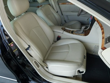 Mercedes Klasa E W211 Sedan W211 3.5 V6 (350) 272KM 2005 Mercedes E 350 3.5 V6 270KM/Beżowe skóry/ I, zdjęcie 21