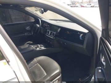 Rolls-Royce 2014 Rolls-Royce Ghost 2014 6.6l 6.6 Benzyna 563KM, zdjęcie 9