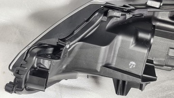 ФАРА ПРАВАЯ ПРАВАЯ TOYOTA CAMRY VIII 2021-> EU