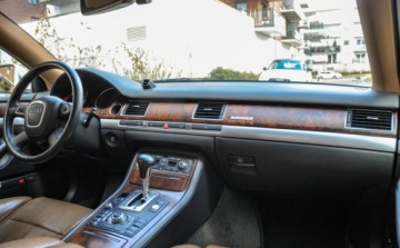 Audi A8 D3 Sedan 4.2 V8 TDI 326KM 2009 Audi A8 4,2TDI (326KM) 2009 r. Quattro Long Lift 4.1 Diesel 326KM, zdjęcie 10