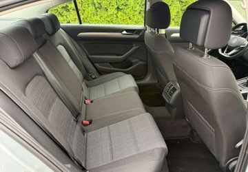 Volkswagen Passat B8 Limousine Facelifting 2.0 TDI SCR 150KM 2021 Volkswagen Passat Volkswagen Passat 2.0 TDI EVO Business 2.0 Diesel 150KM, zdjęcie 24