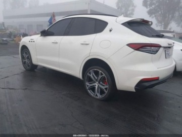 Maserati Levante 2022 Maserati Levante 2022r., 4x4, 3.0L 3.0 Benzyna 424KM, zdjęcie 2