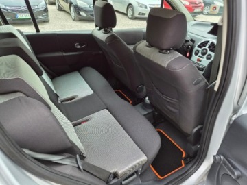 Renault Modus Hatchback 1.2 i 16V 75KM 2007 Renault Modus 2007 Piekny srebrny 1.2 benzyna NOWY GAZ STAG GWARANCJA, zdjęcie 17