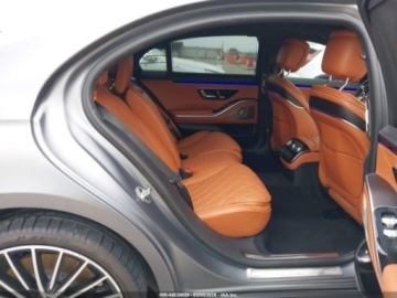 Mercedes Klasa S W223/V223 2023 Mercedes-Benz Klasa S 580 4Matic 2023 4.0 Benzyna 496KM, zdjęcie 10