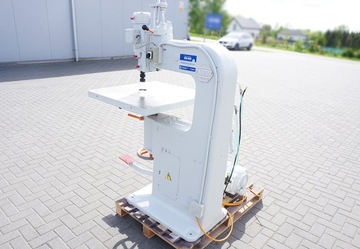 FREZARKA GÓRNO-WRZECIONOWA ALDINGER silnik: 2,2kW blat: 690x740mm
