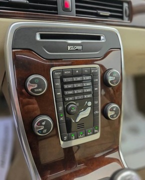 Volvo V70 III Kombi 2.5 T 231KM 2013 Volvo V70 Rezerwacja SUMMUM 2,0T 213KM R5 Kamera 2.5 Benzyna 231KM, zdjęcie 9