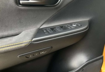 Toyota C-HR II SUV Plug-In 2.0 Hybrid Dynamic Force Plug-in  223KM 2024 Toyota C-HR Toyota C-HR 2.0 PHEV Dynamic Force Executive Premiere Edition, zdjęcie 33