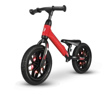 Поездка на беговеле на Qplay Spark RED
