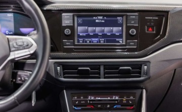 Volkswagen Taigo 1.0 TSI 110KM 2022 Volkswagen Taigo 1.0 TSI Style Benzyna 110KM, zdjęcie 24