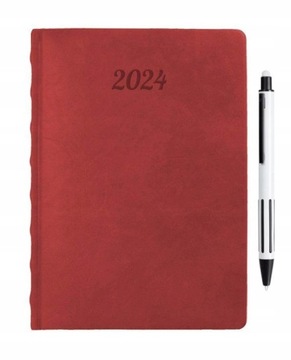 2024 terminarz A5 dzienny z czerwonej ekoskóry tłoczony grzbiet długopis