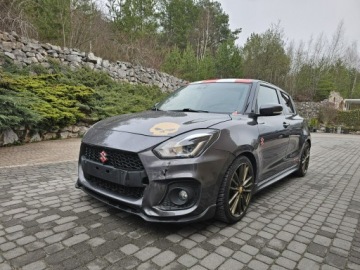 Suzuki Swift VI Sport 1.4 BOOSTERJET 140KM 2019 Suzuki Swift 1.3 B Lift Bezwypadek Serwis Piękny
