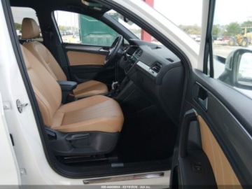 Volkswagen Tiguan III 2024 Volkswagen Tiguan 2.0T 2024 2.0 Benzyna 184KM, zdjęcie 9