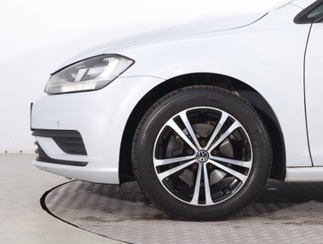 Volkswagen Golf VII Variant 1.6 TDI CR DPF BlueMotion Technology 90KM 2017 VW Golf 1.6 TDI, Salon Polska, Klima, Tempomat, zdjęcie 14