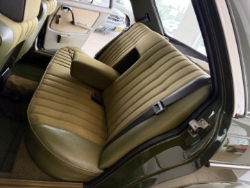 Mercedes W123 Sedan 2.4 D 72KM 1982 Mercedes-Benz W123 2.4 Diesel 72KM, zdjęcie 25