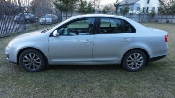 Volkswagen Jetta V 1.4 TSI 122KM 2010 Volkswagen Jetta zarejestrowany, ubezpieczony., zdjęcie 7