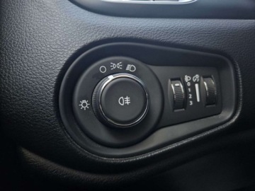 Jeep Renegade SUV Facelifting 1.0 GSE T3 Turbo 120KM 2018 Jeep Renegade 1 wlasciciel, Serwis ASO, bezwypadkowy Benzyna 120KM, zdjęcie 13