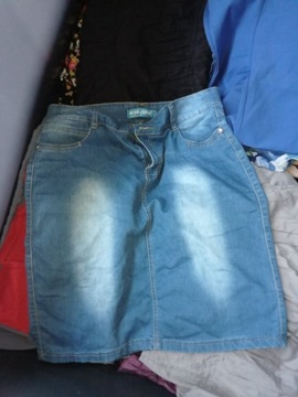 Юбки заказаны 1 качество оптом на развес.