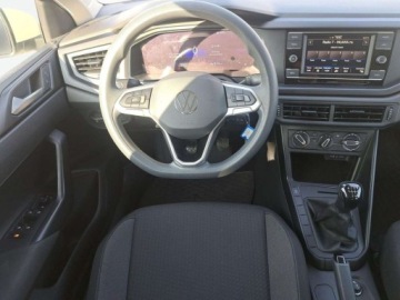 Volkswagen Polo VI Hatchback 5d Facelifting 1.0 TSI 95KM 2022 Volkswagen Polo Benzyna 95KM, zdjęcie 9