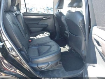 Toyota Highlander III 2022 Toyota Highlander Limited 2022 3.5l 3.5 Benzyna 295KM, zdjęcie 13