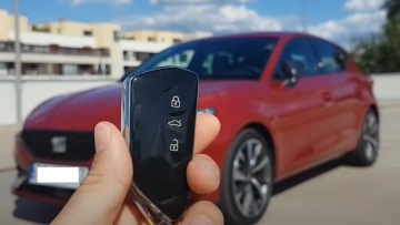 Чехол Skoda Octavia Kodiaq Cupra Formentor Terramar Ateca VW Passat Tiguan