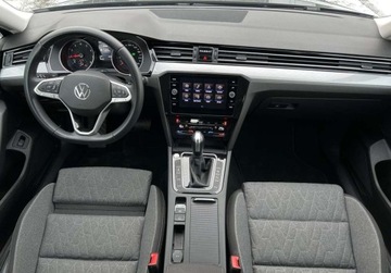 Volkswagen Passat B8 Variant Facelifting 1.5 TSI EVO 150KM 2023 Volkswagen Passat Variant Variant Business Pakiety, ACC, Kamera, GPS, Pod, zdjęcie 3