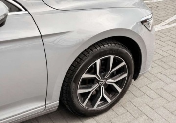 Volkswagen Passat B8 Variant Facelifting 1.5 TSI EVO 150KM 2022 Volkswagen Passat Matrix-LED Kamera Czujniki Travel Assist FVAT23 Sal, zdjęcie 4