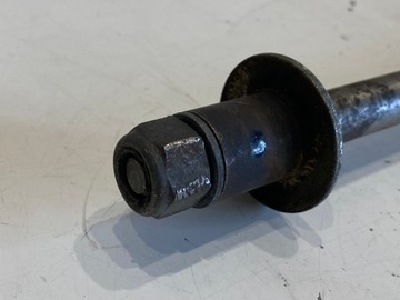 SUZUKI GSX 400E 400 E 82-87 ОСЬ ШПИЛЬКИ КОЛЕСА