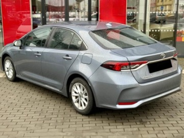 Toyota Corolla XII Sedan Facelifting 1.5 VVT-i 125KM 2024 Od ręki - Comfort 1.5 benzyna 125KM | Podgrzewane fotele!, zdjęcie 2