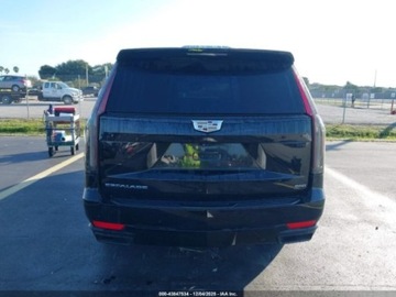 Cadillac Escalade III 2022 Cadillac Escalade 2022r., 6.2L, ESV, 4WD, 4dr Sport Platinum 6.2 Benzyna, zdjęcie 5