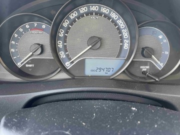 Toyota Auris II Touring Sports 1.3 Dual VVT-i 100 99KM 2014 TOYOTA AURIS (_E18_) 1.3 (NRE180_) 99 KM, zdjęcie 7