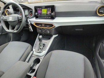 Seat Arona Crossover Facelifting 1.0 TSI 110KM 2022 Seat Arona serwis ASO 1.0TSI 110KM bezwypadkowy pakiety FullLink alufelgi, zdjęcie 14