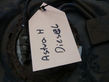 NÁDRŽ PALIVA OPEL ASTRA H DIESEL