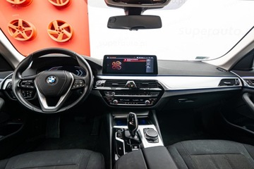BMW Seria 5 G30-G31 Limuzyna Facelifting 2.0 518d 150KM 2021 Od ręki - BMW Seria 5 518d aut Sedan 2.0 150KM 2021, zdjęcie 10
