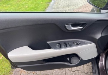 Kia Stonic Crossover 1.4 DOHC 100KM 2018 Kia Stonic 1.4 100KM Navi Climatronic Kamera Led Bezwypadkowy Dla wymagaja, zdjęcie 30