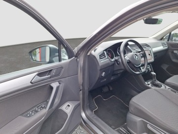 Volkswagen Tiguan II SUV 1.5 TSI EVO 150KM 2019 Volkswagen Tiguan VW Tiguan 1.5 TSI ACT DSG Comfortline 1.5 Benzyna 150KM, zdjęcie 31