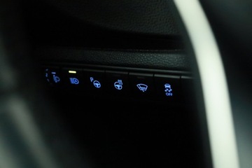 Toyota Corolla XII TS Kombi 1.8 Hybrid 122KM 2020 Toyota Corolla 1.8 Hybrid, Automat, Navi, Xenon, zdjęcie 15