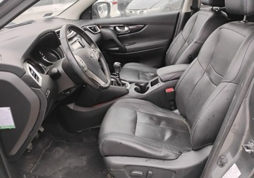 Nissan Qashqai II Crossover 1.2 DIG-T 115KM 2017 Nissan Qashqai 2017r, 1.2 Benzyna. Uszkodzone boki. Jezdzi. 1.2 Benzyna, zdjęcie 7