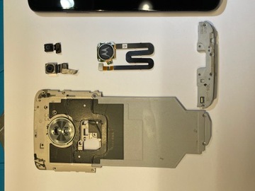 Дисплей Motorola Moto E5 оригинал разборка в идеальном состоянии