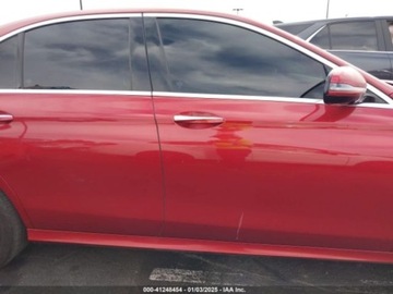 Mercedes Klasa E W213 2020 Mercedes-Benz Klasa E 2020r., 350, od ubezpieczalni 2.0 Benzyna 255KM, zdjęcie 7