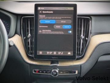 Volvo XC60 II 2025 Volvo XC 60 5B AWD Plus Dark LED BLIS ACC Pilot As, zdjęcie 19