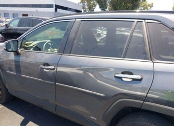 Toyota RAV4 V 2023 Toyota RAV4 2023, 2.5L, 4x4, HYBRID LIMITED, od ubezpieczalni 2.5 Benzyna, zdjęcie 2